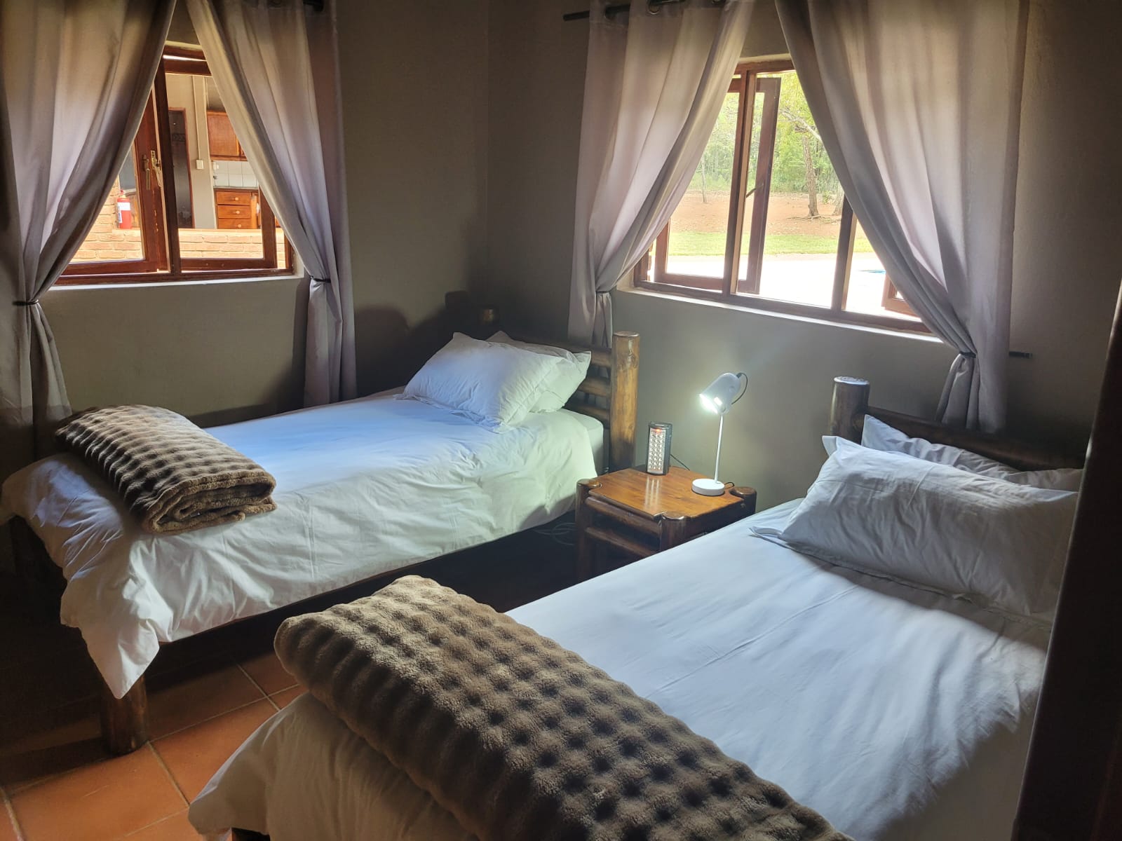 Kolobe Game Farm pool and lapa